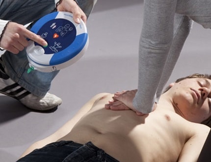 A first aid training using Alsco defibrillator