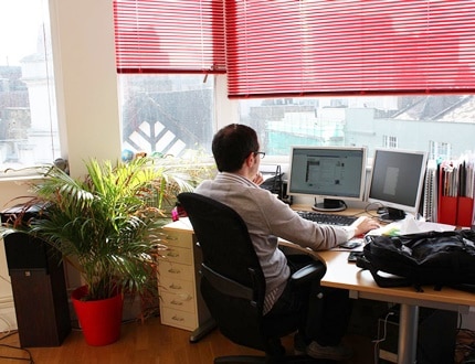 Why You Should Start Using Natural Light in Your Workplace